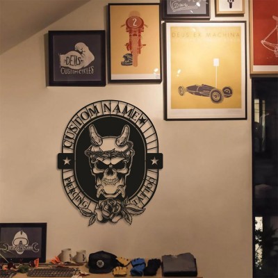 Kişiye Özel İsimli ve Kafatası Temalı Dövme Tabelası – Metal Duvar Dekoru, Dövme Sanatçısına Hediye, Dövme Stüdyosu Süsü, Stüdyo Tabelası